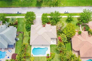 13857 SW 44th St, Davie, FL 33330 - photo 5