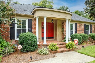 2711 Mirror Lake Dr, Fayetteville, NC 28303 - photo 3