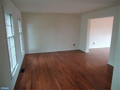 190 Abbey Dr, Royersford, PA 19468 - photo 2