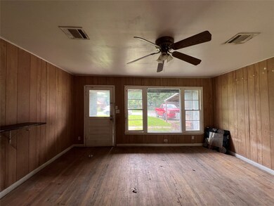 1105 Frost St, Rosenberg, TX 77471 - photo 3