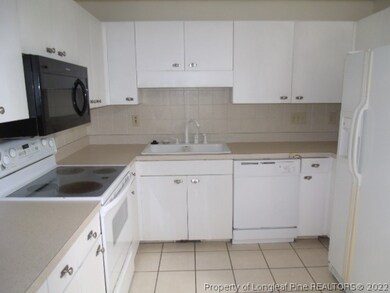 2512 Woodwind Dr, Fayetteville, NC 28304 - photo 5