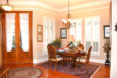 Front Entrance/ Dining