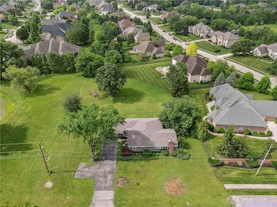 1198 W Social Row Rd, Dayton, OH 45458 - photo 7