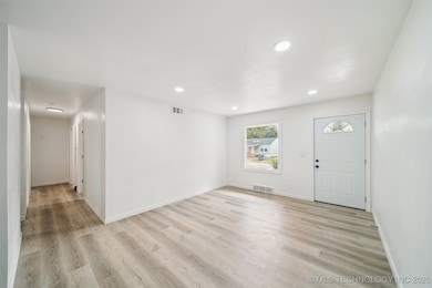 4519 E Zion St, Tulsa, OK 74115 - photo 3