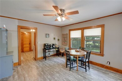 2141 SE 5th St, Des Moines, IA 50315 - photo 2