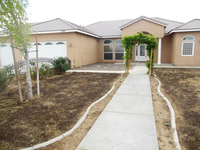 5588 Willow Ave, Rosamond, CA 93560 - photo 6