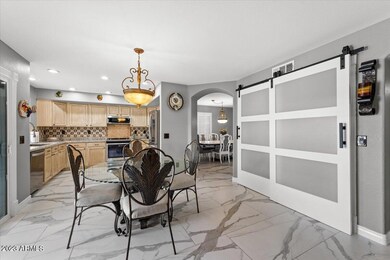 Eat-in-Kitchen w/Barn Door Pantry
