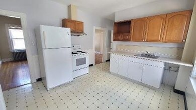 170 Safford St unit 2, Quincy, MA 02170 - photo 5