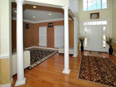Entry/Foyer.
