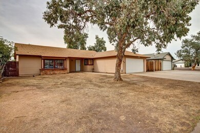 4216 N 79th Ln, Phoenix, AZ 85033 - photo 2