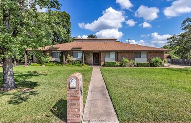 1219 Glade St, College Station, TX 77840 - photo 2