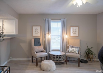 1323 S Cobble Creek Cir, Bloomington, IN 47401 - photo 4