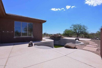 Pool-Water Feature