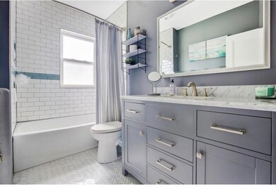 98 Wellsmere Rd unit 1, Roslindale, MA 02131 - photo 5