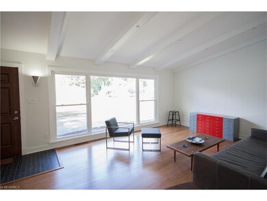 Custom lighting in exposed beams in the bright and