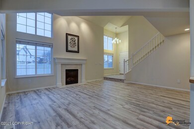 Living room, view 3