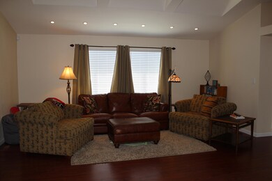 4989 Spruce - Livingroom 1