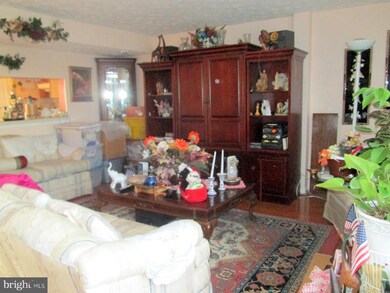 37 Leatherwood Ct, Burtonsville, MD 20866 - photo 5