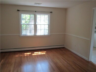 37 Midbrook Ln, Old Greenwich, CT 06870 - photo 3