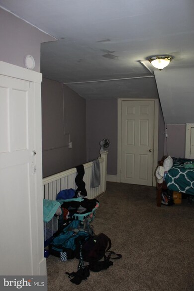 1038 Stuyvesant Ave, Trenton, NJ 08618 - photo 7