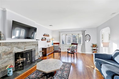 125 Bertha Place, Staten Island, NY 10301 - photo 5