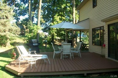 Large deck off dinette area