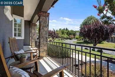 825 Bertram St, Walnut Creek, CA 94598 - photo 5