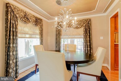 10054 Marshall Pond Rd, Burke, VA 22015 - photo 6