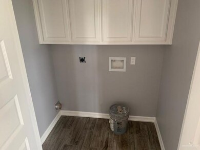 830 Sabrina Dr, Alamo, TX 78516 - photo 6