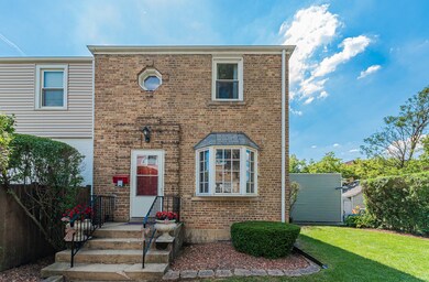 1068 E Thacker St, Des Plaines, IL 60016 - photo 3