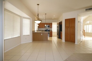 3 kitchen dine