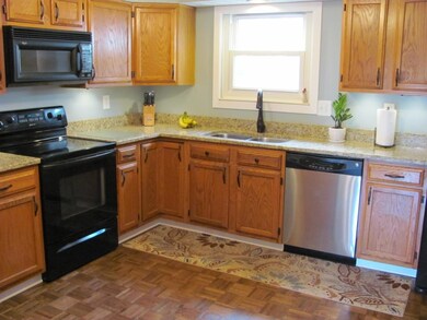 Dinsmore Castle kitchen