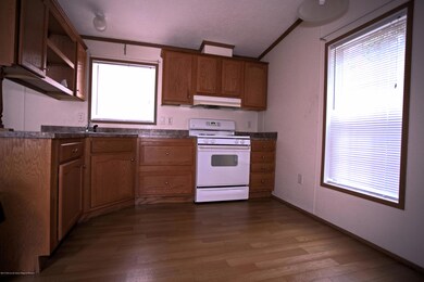 Kitchen ang 4