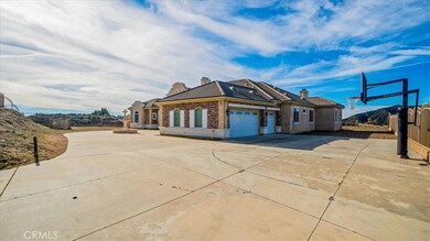 View upon entering the gate.