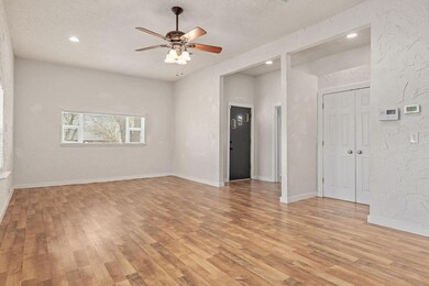 1611 N McDonald Ave, Decatur, TX 76234 - photo 4