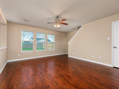 29315 Legends Hill Dr, Spring, TX 77386 - photo 4