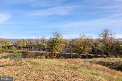 18031 Woods Overlook Dr, Dumfries, VA 22026 - photo 5