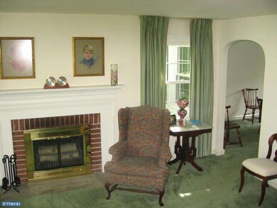 301 Barry Ln, Wallingford, PA 19086 - photo 5