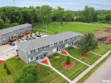 3367 Hillandale Rd unit 2931 W 34th Street, Davenport, IA 52806 - photo 5