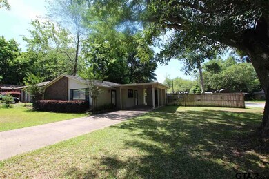 2725 2725 Amy Ln, Tyler, TX 75701 - photo 2
