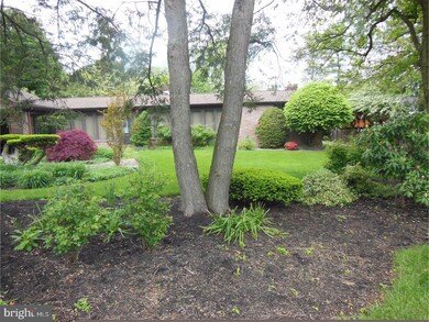 4119 Fountain Green Rd, Lafayette Hill, PA 19444 - photo 2