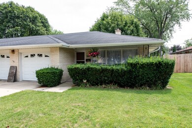 2313 9th Pkwy, Waukegan, IL 60085 - photo 2