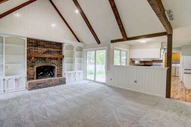 8110 Westgate Dr, Lenexa, KS 66215 - photo 3