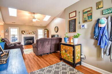 207 English Walnut (32 of 37)