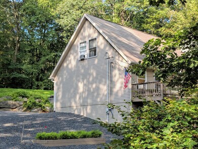 122 Hickory Dr, Hawley, PA 18428 - photo 5