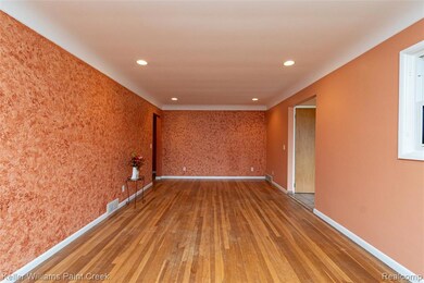 2307 Kenilworth Rd, Jackson, MI 49203 - photo 7