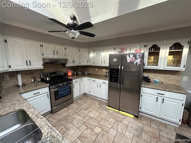 27650 Riviera St, Harrison Township, MI 48045 - photo 7