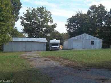 687 Dawson Miller Rd, Asheboro, NC 27205 - photo 4