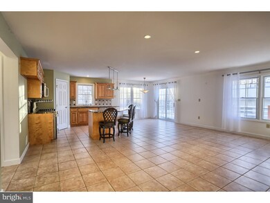 1026 Ithaca St, Reading, PA 19605 - photo 5