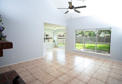 16422 Leamington Ln, Houston, TX 77095 - photo 6